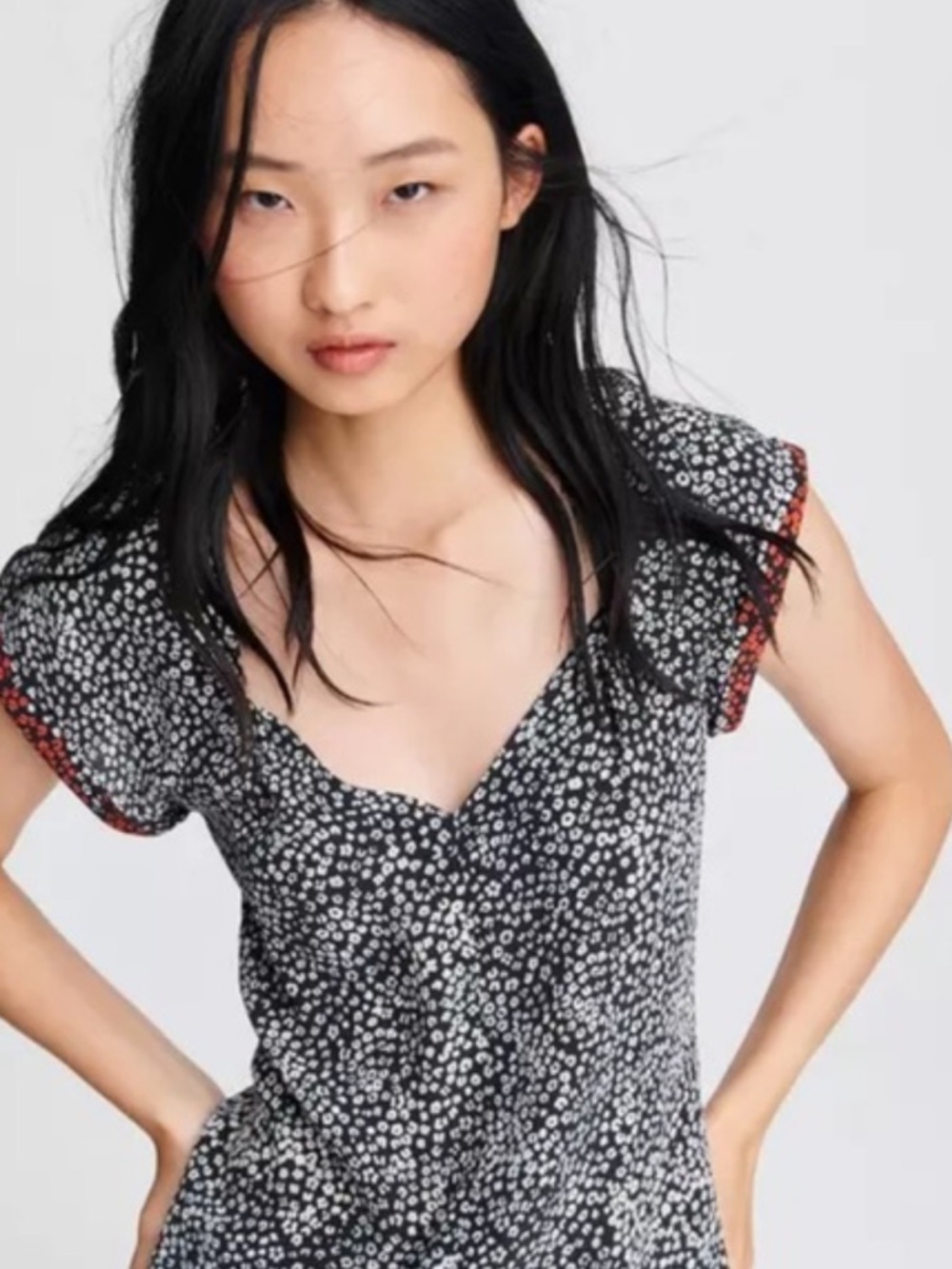 Rag & Bone “Danise” 100% silk pullover blouse black & white floral, animal print